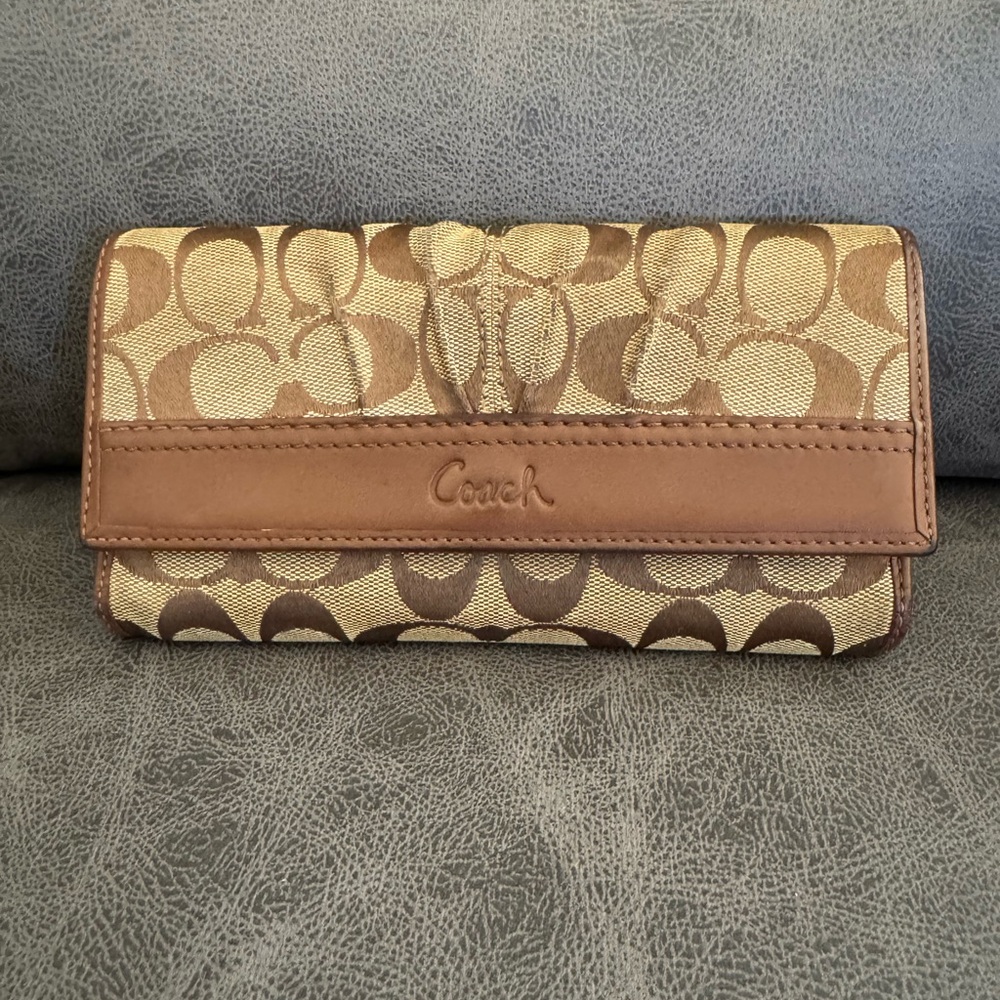 Coach wallet. Authentic. With checkbook cover inside.